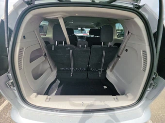 2023 Chrysler Voyager LX 121.6" WB - miniatura 17