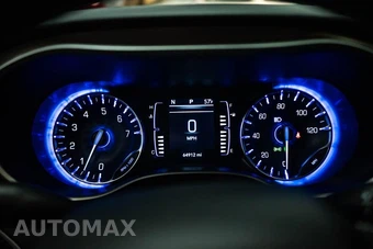 2023 Chrysler Voyager LX 121.6" WB - miniatura 17