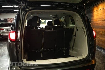 2023 Chrysler Voyager LX 121.6" WB - miniatura 7