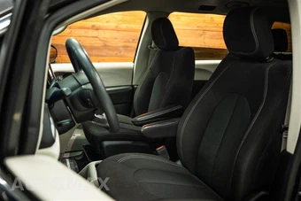 2023 Chrysler Voyager LX 121.6" WB - miniatura 9