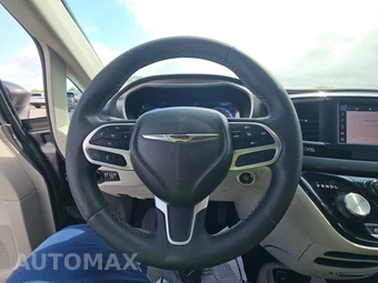 2023 Chrysler Voyager LX 121.6" WB - miniatura 10