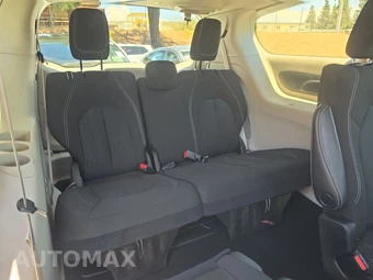 2023 Chrysler Voyager LX 121.6" WB – miniatura 14