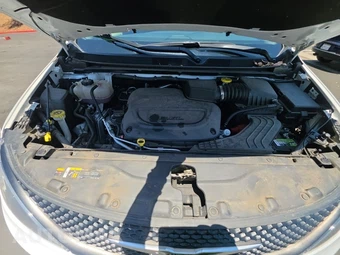 2023 Chrysler Voyager LX 121.6" WB – miniatura 16