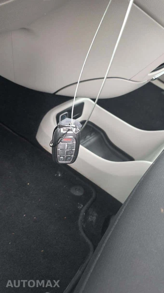 2023 Chrysler Voyager LX 121.6" WB – miniatura 22