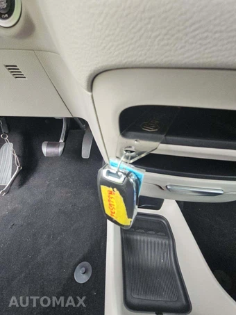 2023 Chrysler Voyager LX 121.6" WB - miniatura 8