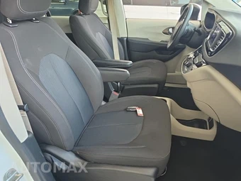 2023 Chrysler Voyager LX 121.6" WB - miniatura 18