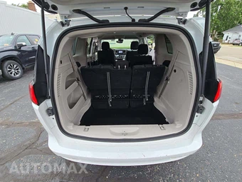 2023 Chrysler Voyager LX 121.6" WB - miniatura 12