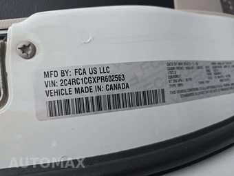 2023 Chrysler Voyager LX 121.6" WB - miniatura 2