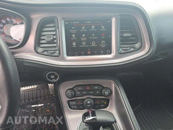 2023 Dodge Challenger GT – miniatura 10