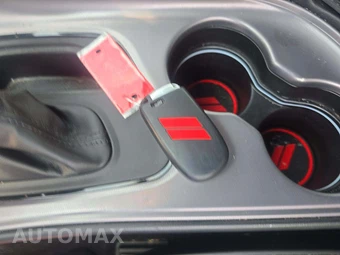 2023 Dodge Challenger GT – miniatura 5