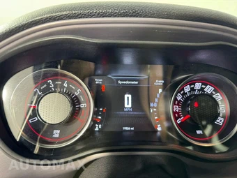 2023 Dodge Challenger GT - miniatura 13