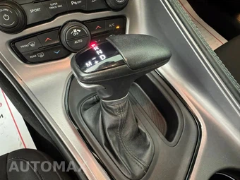 2023 Dodge Challenger GT - miniatura 23