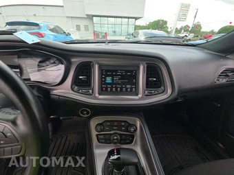 2023 Dodge Challenger GT – miniatura 10