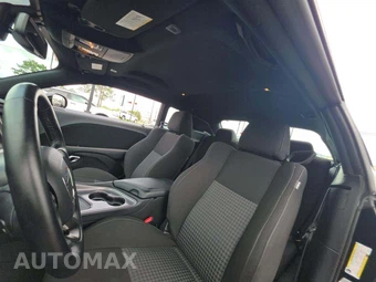 2023 Dodge Challenger GT – miniatura 11