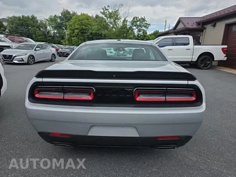 2023 Dodge Challenger R/T - miniatura 5