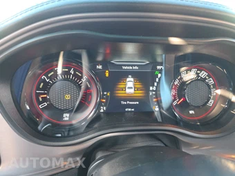 2023 Dodge Challenger R/T - miniatura 12