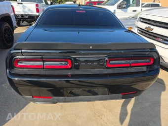 2023 Dodge Challenger R/T - miniatura 5