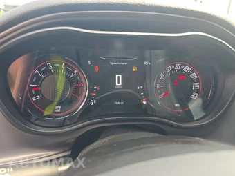 2023 Dodge Challenger R/T - miniatura 12