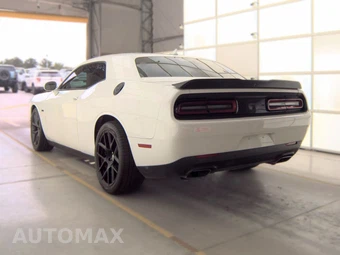 2023 Dodge Challenger R/T – miniatura 6