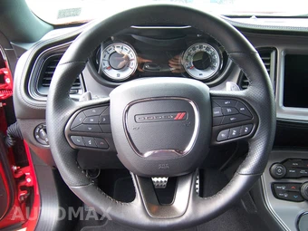 2023 Dodge Challenger R/T - miniatura 13
