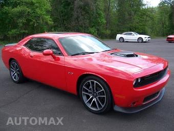 2023 Dodge Challenger R/T - miniatura 2