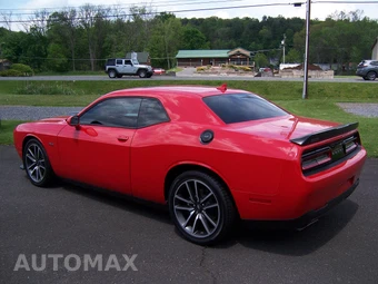 2023 Dodge Challenger R/T - miniatura 4