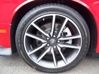 2023 Dodge Challenger R/T - miniatura 7