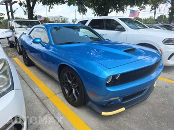 2023 Dodge Challenger R/T – miniatura 4