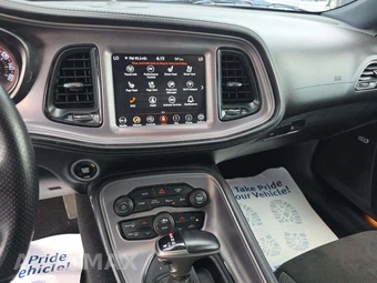 2023 Dodge Challenger R/T – miniatura 10