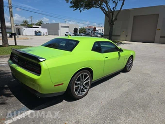 2023 Dodge Challenger R/T – miniatura 3
