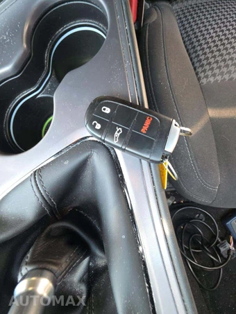 2023 Dodge Challenger R/T – miniatura 8