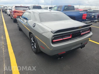 2023 Dodge Challenger R/T - miniatura 6