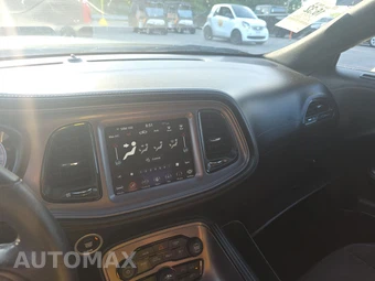 2023 Dodge Challenger R/T – miniatura 11