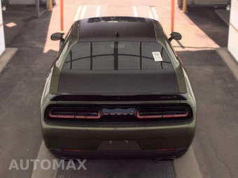 2023 Dodge Challenger R/T – miniatura 5