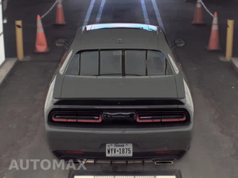 2023 Dodge Challenger R/T - miniatura 5