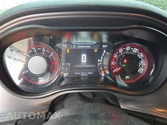 2023 Dodge Challenger R/T – miniatura 12