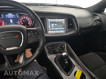 2023 Dodge Challenger R/T – miniatura 11