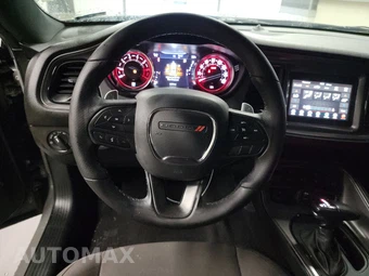 2023 Dodge Challenger R/T – miniatura 10