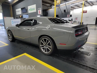 2023 Dodge Challenger R/T – miniatura 6