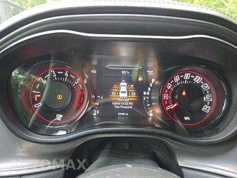 2023 Dodge Challenger R/T - miniatura 6