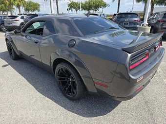 2023 Dodge Challenger R/T Scat Pack Widebody – miniatura 2