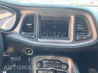 2023 Dodge Challenger SXT – miniatura 11