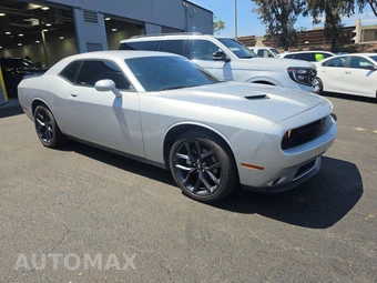 2023 Dodge Challenger SXT – miniatura 3