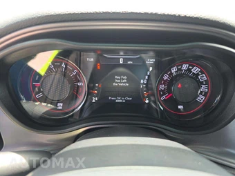 2023 Dodge Challenger SXT - miniatura 6