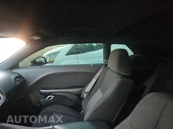 2023 Dodge Challenger SXT – miniatura 17