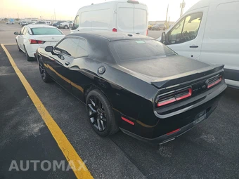 2023 Dodge Challenger SXT – miniatura 6