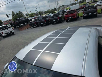 2023 Dodge Challenger SXT – miniatura 9