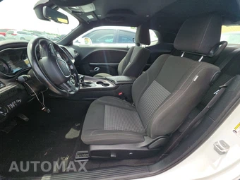 2023 Dodge Challenger SXT - miniatura 7