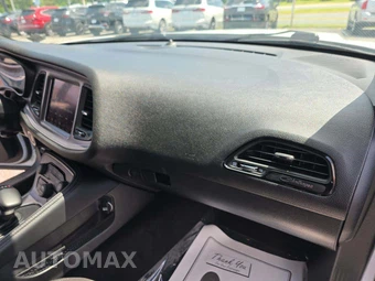 2023 Dodge Challenger SXT - miniatura 19