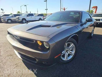 2023 Dodge Challenger SXT - miniatura 1